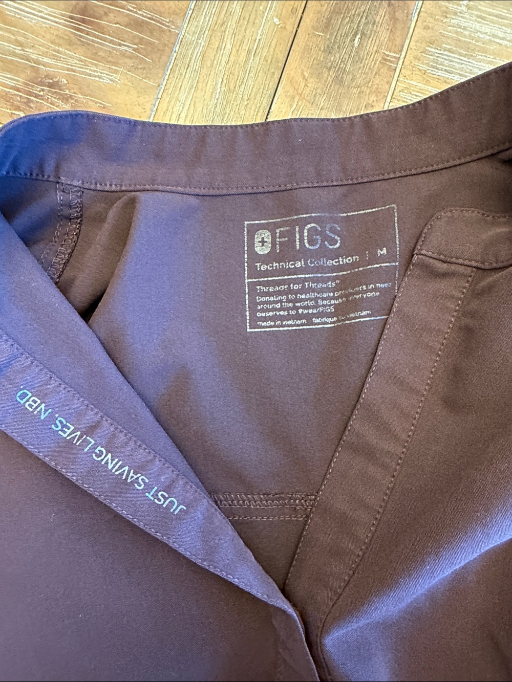 Figs Espresso Rafaela Scrub Top - Picture 3 of 4
